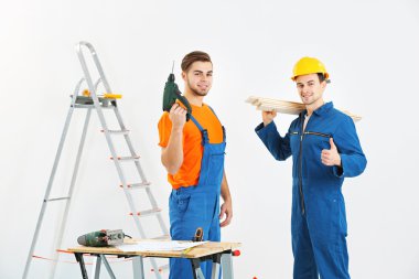 Gas Fitters and Roof Plumbers